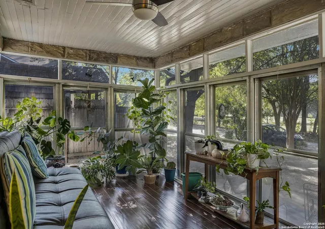 Photo 2 of Single family home for sale at 555 E Craig, San Antonio, TX 78212 | MLS# 1894783 | Listing updated on 2026-03-31