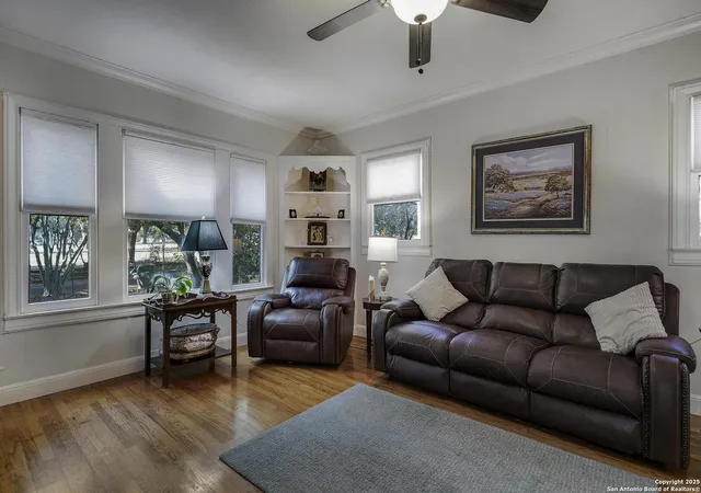 Photo 3 of Single family home for sale at 555 E Craig, San Antonio, TX 78212 | MLS# 1894783 | Listing updated on 2026-03-31
