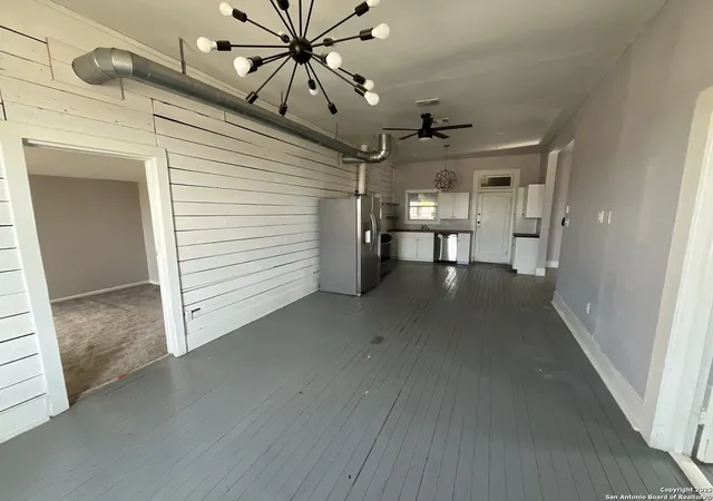 image of 2259 N Interstate 35, San Antonio, TX 78208 | MLS# 1894827