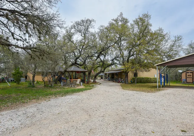 5th image of 2044 Cr 344, Hondo, TX 78861 | MLS# 1894872