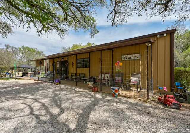 3rd image of 2044 Cr 344, Hondo, TX 78861 | MLS# 1894872