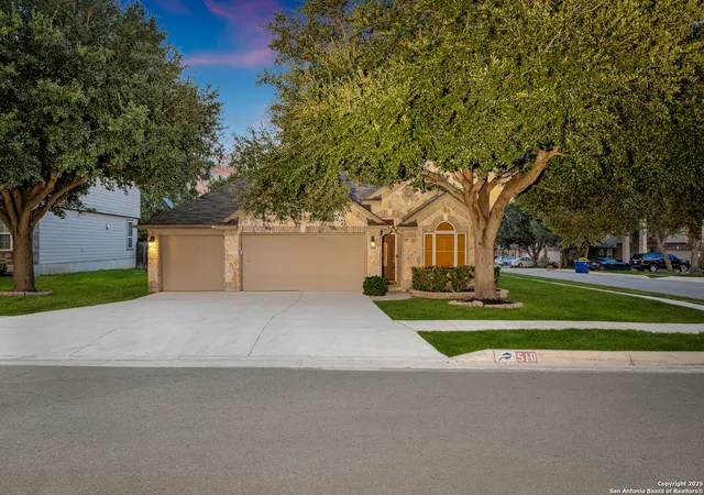 Photo 3 of Single family home for sale at 510 Turnberry Way, Cibolo, TX 78108 | MLS# 1894915 | Listing updated on 2025-10-29