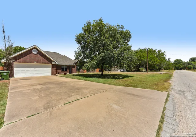 Homes for sale in Martindale, TX | 184 Meadow Ln, Martindale, TX 78655 | MLS# 1894921