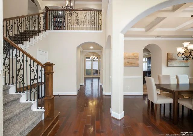 Photo 4 of Sale Pending at 17003 Chianti Rdg, San Antonio, TX 78255 | MLS# 1894934 | Listing updated on 2025-09-08