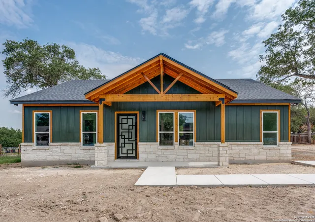 Photo 4 of Sale Pending at 22842 Black Cherry, Elmendorf, TX 78112 | MLS# 1894943 | Listing updated on 2025-11-22