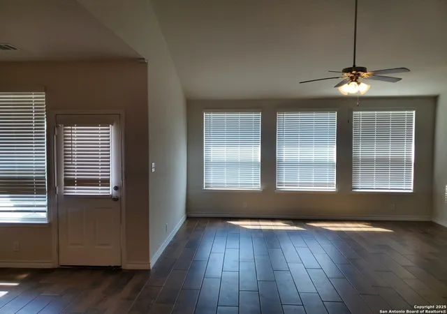 Photo 4 of Single family home for sale at 567 Lilac, Cibolo, TX 78108 | MLS# 1894966 | Listing updated on 2026-05-19