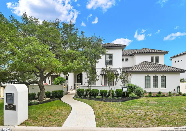 Photo 2 of Mansion for sale at 8628 Delta Dawn, Boerne, TX 78015 | MLS# 1895015 | Listing updated on 2025-09-23