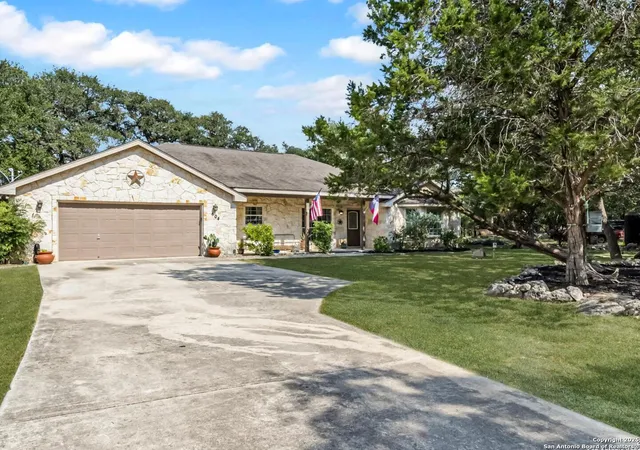 Photo 4 of Single family home for sale at 604 Guadalupe, Spring Branch, TX 78070 | MLS# 1895050 | Listing updated on 2026-08-22