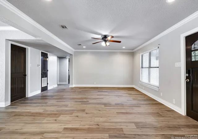 Photo 3 of Sale Pending at 559 Artemis, San Antonio, TX 78218 | MLS# 1895057 | Listing updated on 2025-12-01
