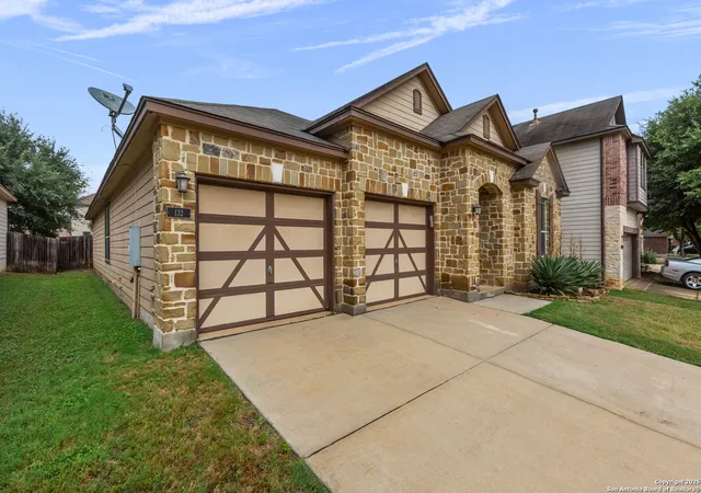 Photo 3 of Sale Pending at 132 Cold River, Boerne, TX 78006 | MLS# 1895064 | Listing updated on 2025-09-27