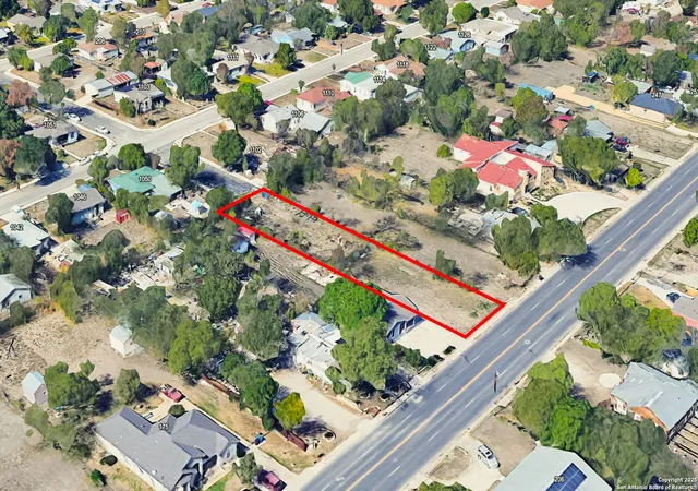Photo 3 of Sale Pending at 215 Esmeralda, San Antonio, TX 78228 | MLS# 1895091 | Listing updated on 2026-05-15