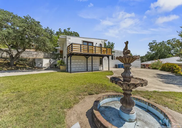 Photo 4 of Single family home for sale at 219 Highview, San Antonio, TX 78228 | MLS# 1895097 | Listing updated on 2025-12-05