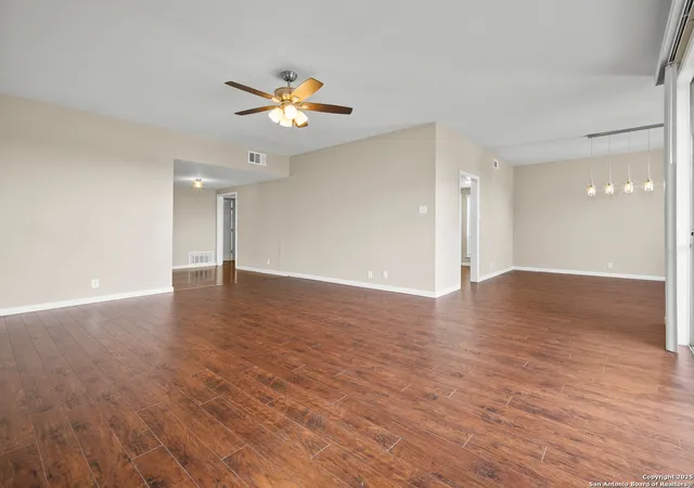 5th image of 3678 Hidden Dr #1804, San Antonio, TX 78217 | MLS# 1895102