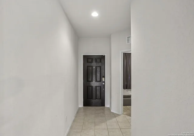 Photo 3 of Sale Pending at 535 Brittnie Brk, San Antonio, TX 78260 | MLS# 1895140 | Listing updated on 2025-09-29