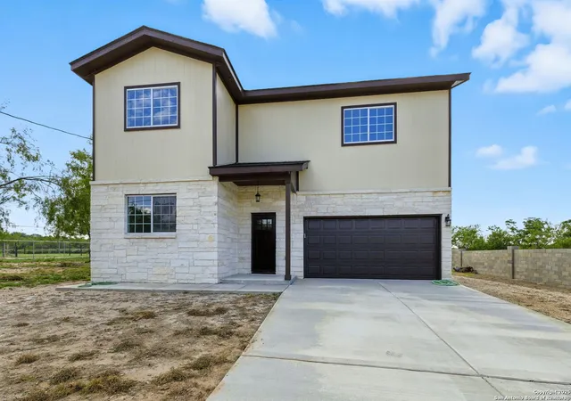 4th image of 774 County Road 6843, Lytle, TX 78052 | MLS# 1895149