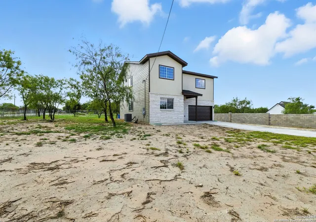 5th image of 774 County Road 6843, Lytle, TX 78052 | MLS# 1895149