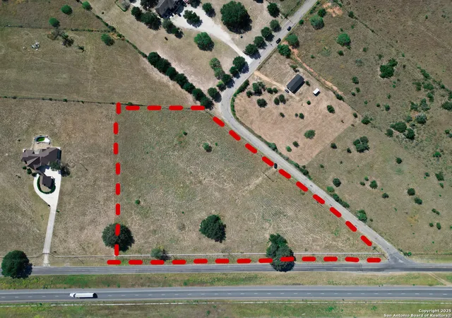 2nd image of 0 Ih 35, Natalia, TX 78059 | MLS# 1895151