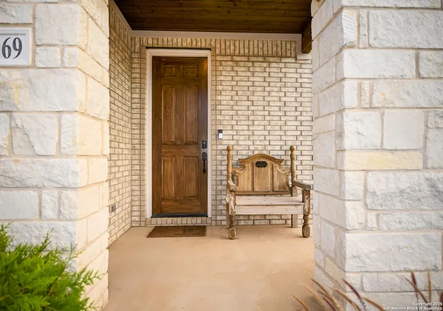 4th image of 2069 Flametree, New Braunfels, TX 78132 | MLS# 1895169