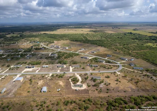 3rd image of 779 Lobo, Hondo, TX 78861 | MLS# 1895193