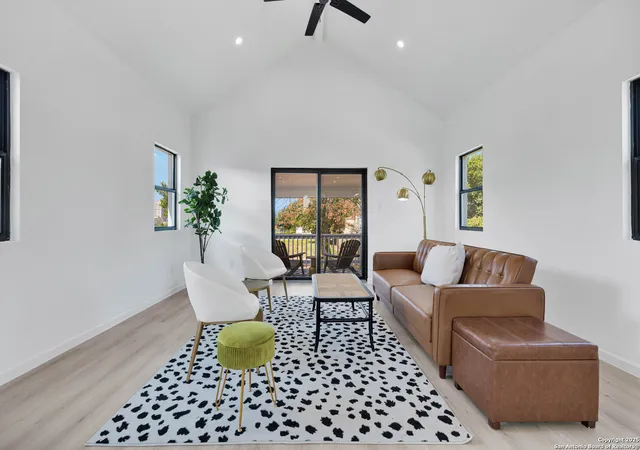 Photo 3 of Single family home for sale at 814 N Olive #1, San Antonio, TX 78202 | MLS# 1895220 | Listing updated on 2025-12-19