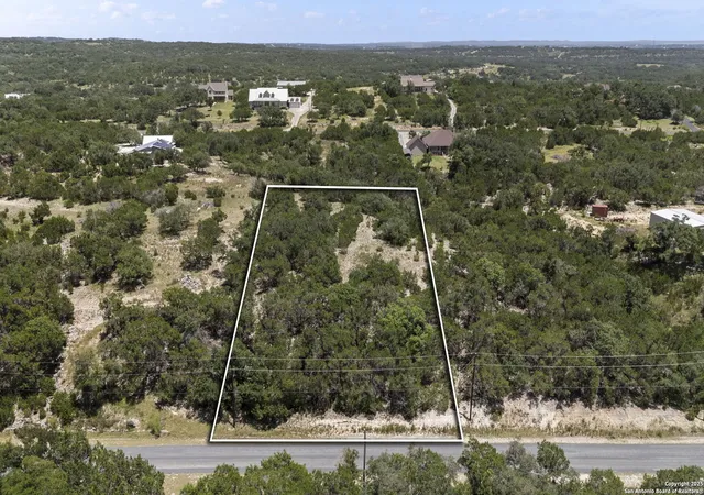 2nd image of 320 Mustang Ln, Spring Branch, TX 78070 | MLS# 1895227