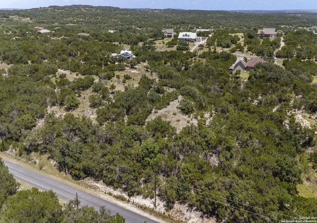 5th image of 320 Mustang Ln, Spring Branch, TX 78070 | MLS# 1895227