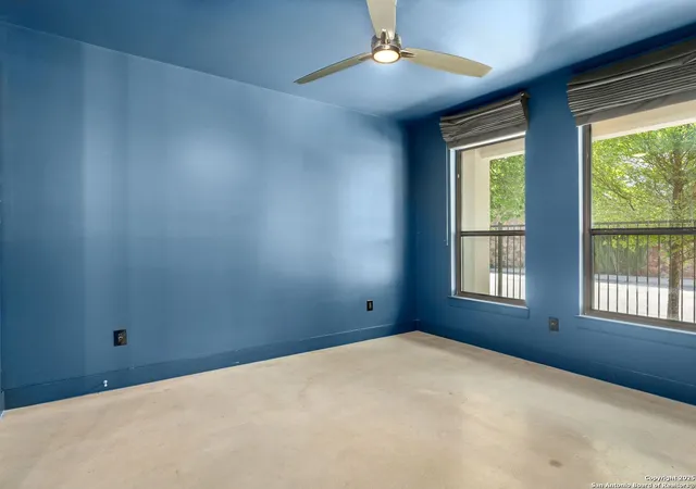 Listing Photo 5 - Condo for sale in building located at 825 N Saint Mary'S St, San Antonio, TX 78205 - Unit #102