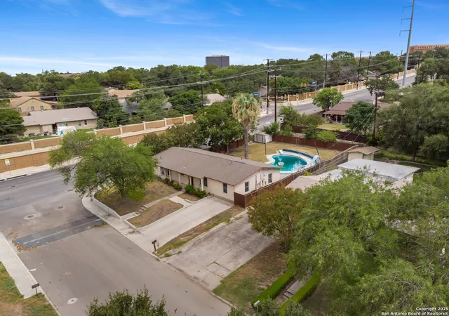 Photo 2 of Single family home for sale at 279 Chesswood, San Antonio, TX 78228 | MLS# 1895275 | Listing updated on 2025-10-10