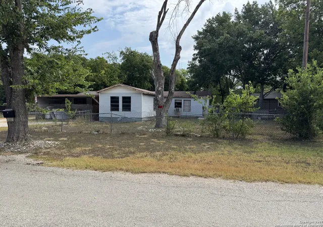 Photo 1 of Single family home for sale at 818 Schumacher, New Braunfels, TX 78130 | MLS# 1895355 | Listing updated on 2026-02-21