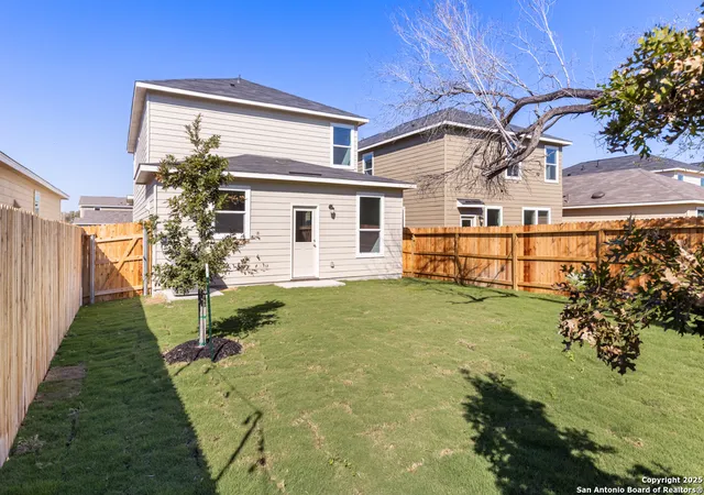 Photo 3 of Sale Pending at 4514 Otra Dr, San Antonio, TX 78222 | MLS# 1895360 | Listing updated on 2025-11-28