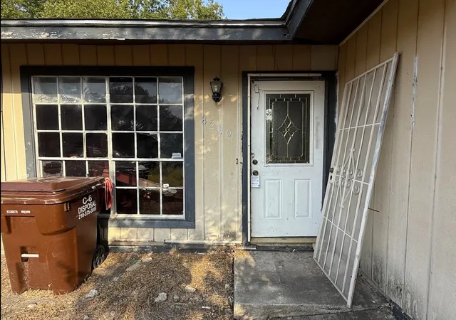Photo 1 of Sale Pending at 8200 Glen Lark, San Antonio, TX 78239 | MLS# 1895600 | Listing updated on 2025-10-11