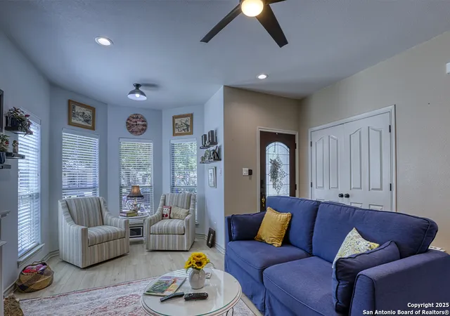 Photo 4 of Single family home for sale at 1408 S 2Nd, Floresville, TX 78114 | MLS# 1895617 | Listing updated on 2025-09-06