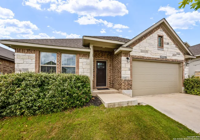 Photo 3 of Single family home for sale at 229 Blue Oak Blvd, San Marcos, TX 78666 | MLS# 1895651 | Listing updated on 2026-04-20
