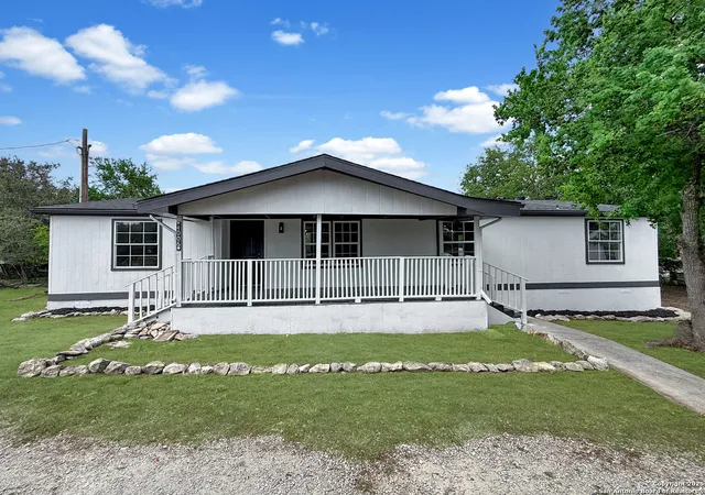 3rd image of 4006 Deerslayer, Spring Branch, TX 78070 | MLS# 1895656