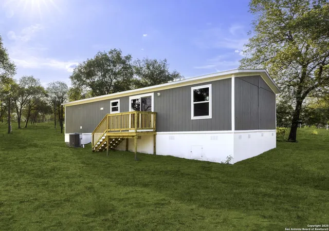 2nd image of 234 Flores Oaks, Floresville, TX 78114 | MLS# 1895732