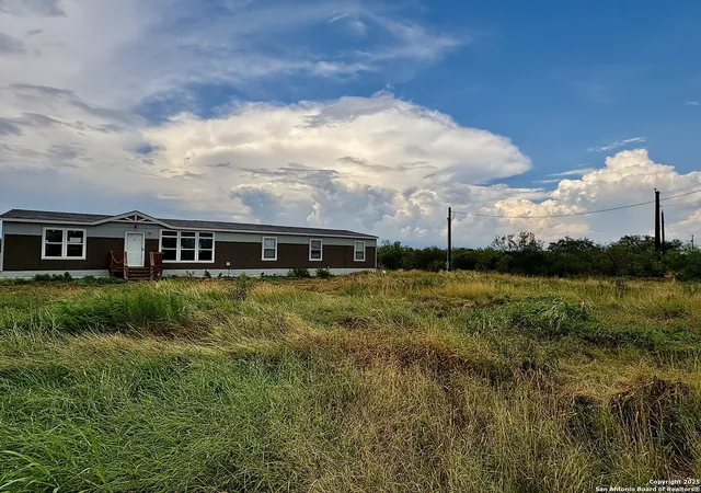 1st image of 607 Pr 4653, Hondo, TX 78861 | MLS# 1895798