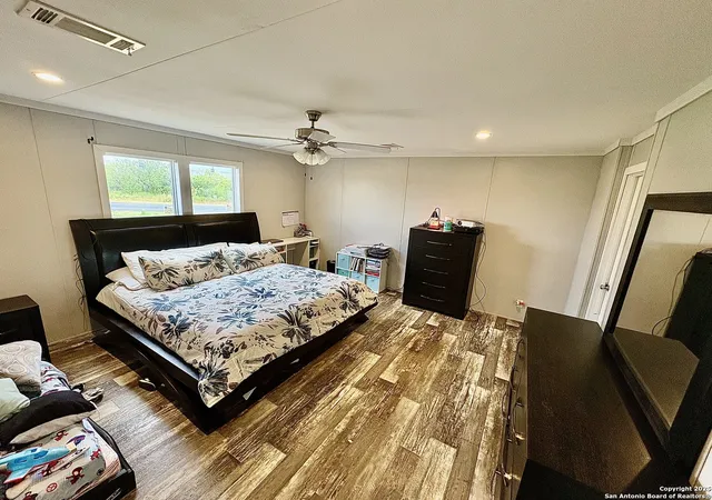 Photo 3 of Manufactured home for sale at 607 Pr 4653, Hondo, TX 78861 | MLS# 1895798 | Listing updated on 2025-09-06