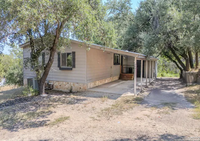 Photo 1 of Sale Pending at 484 Glenn, Canyon Lake, TX 78133 | MLS# 1895808 | Listing updated on 2025-10-05