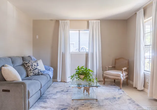 Photo 1 of Sale Pending at 530 Park Field, San Antonio, TX 78227 | MLS# 1895878 | Listing updated on 2025-09-07