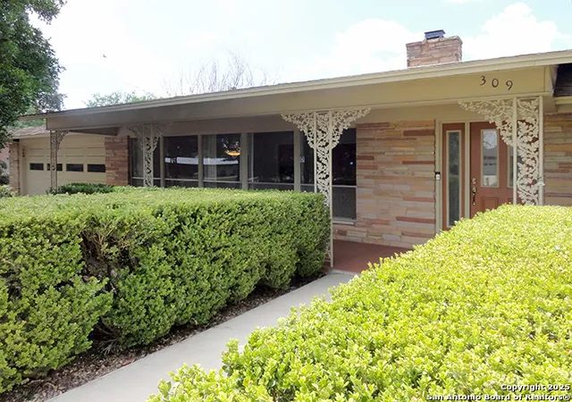 Photo 4 of Sale Pending at 309 Tamworth, San Antonio, TX 78213 | MLS# 1895893 | Listing updated on 2025-09-13