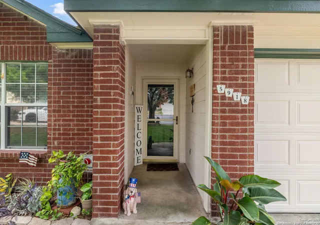 Photo 3 of Single family home for sale at 5918 Rolling Trail, San Antonio, TX 78250 | MLS# 1895901 | Listing updated on 2025-09-18