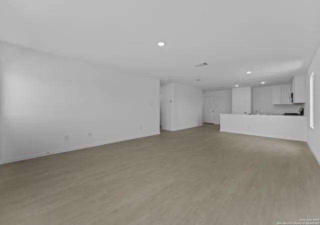 Photo 4 of Single family home for sale at 120 Autumn Trail, Poteet, TX 78065 | MLS# 1896052 | Listing updated on 2025-11-20