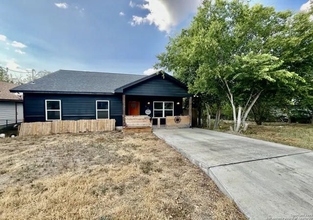 Photo 1 of Single family home for sale at 607 Belmont, San Antonio, TX 78202 | MLS# 1896107 | Listing updated on 2025-11-22