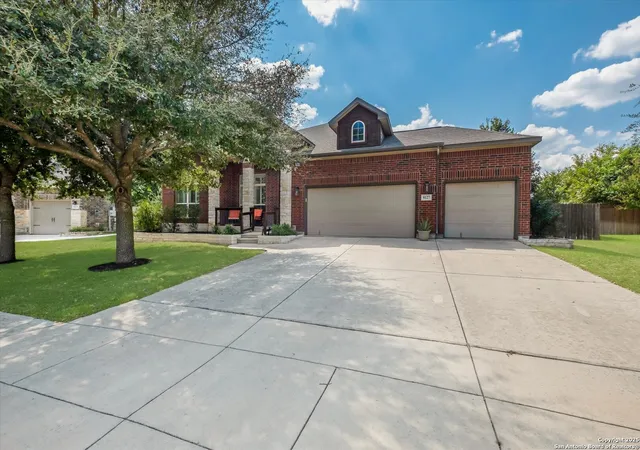 Photo 2 of Sale Pending at 8127 Mystic Chase, Boerne, TX 78015 | MLS# 1896140 | Listing updated on 2025-09-13