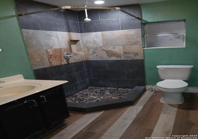 Photo 3 of Single family home for sale at 405 Sunglo, San Antonio, TX 78221 | MLS# 1896170 | Listing updated on 2025-10-20
