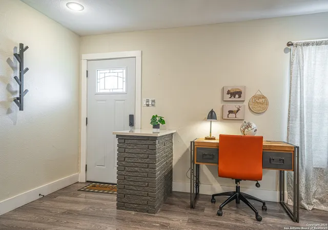 Photo 3 of Single family home for sale at 371 Sprucewood Ln, San Antonio, TX 78216 | MLS# 1896211 | Listing updated on 2026-08-31