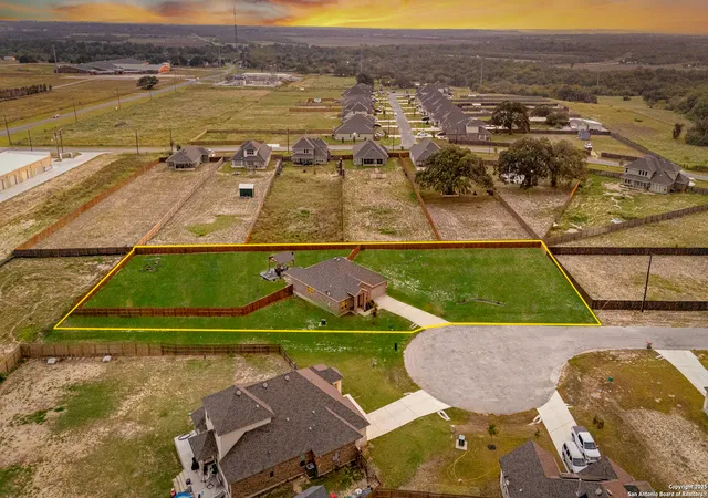 47th image of 104 Scarlet Oak, Floresville, TX 78114 | MLS# 1896215