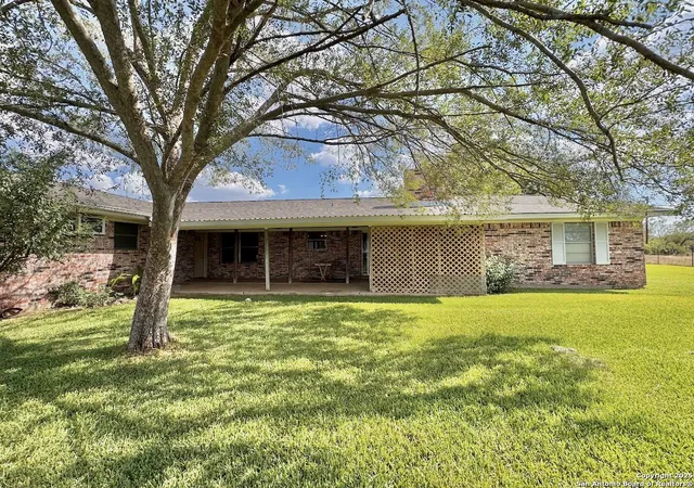 Photo 3 of Sale Pending at 220 Plestex, Pleasanton, TX 78064 | MLS# 1896246 | Listing updated on 2025-09-15