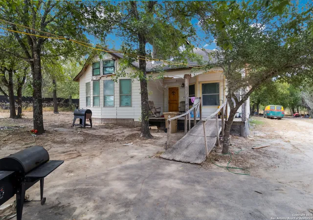 Photo 1 of Single family home for sale at 21925 Priest, Elmendorf, TX 78112 | MLS# 1896247 | Listing updated on 2025-11-24