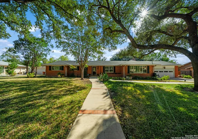 Photo 2 of Sale Pending at 120 Herweck, San Antonio, TX 78213 | MLS# 1896258 | Listing updated on 2026-02-17
